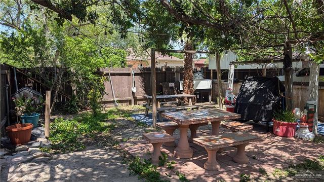 2104 Harvey Street, Mcallen, TX 78501