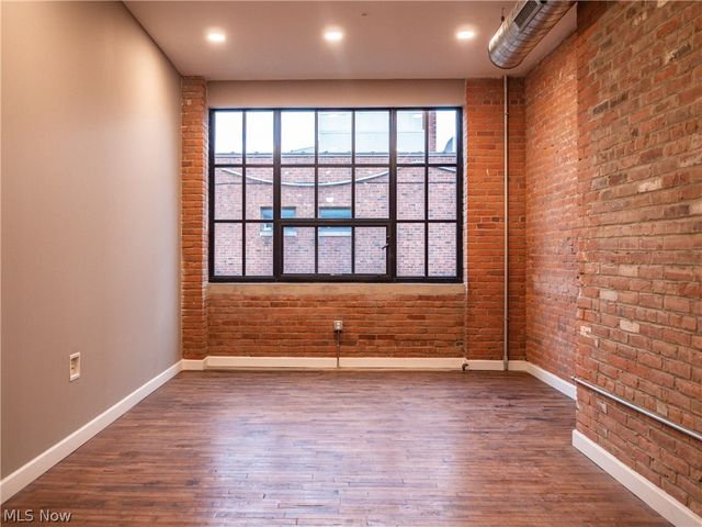 3800 Euclid Avenue 108, Cleveland, OH 44115