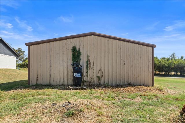 1901 E Texas Street, Denison, TX 75021