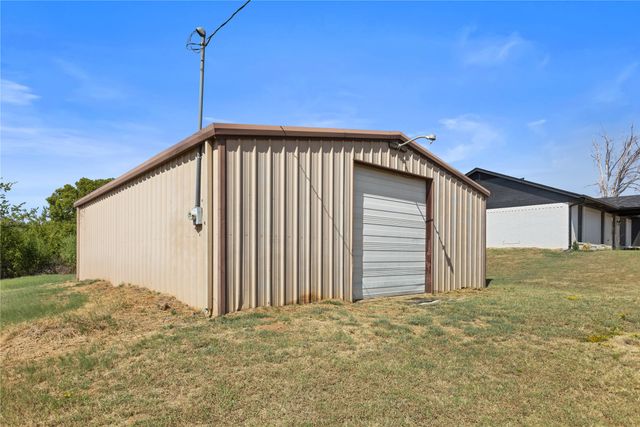 1901 E Texas Street, Denison, TX 75021