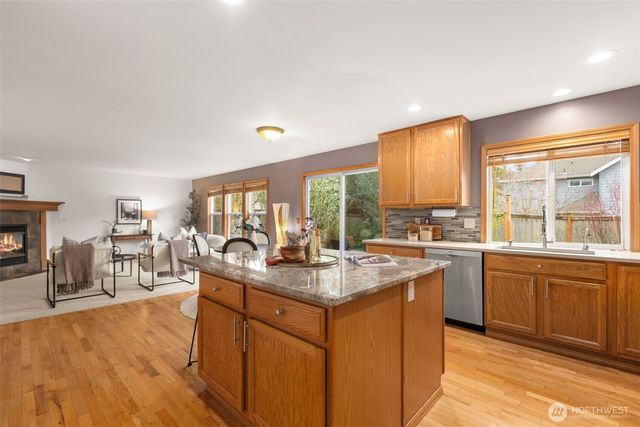 9944 228th Terrace NE, Redmond, WA 98053