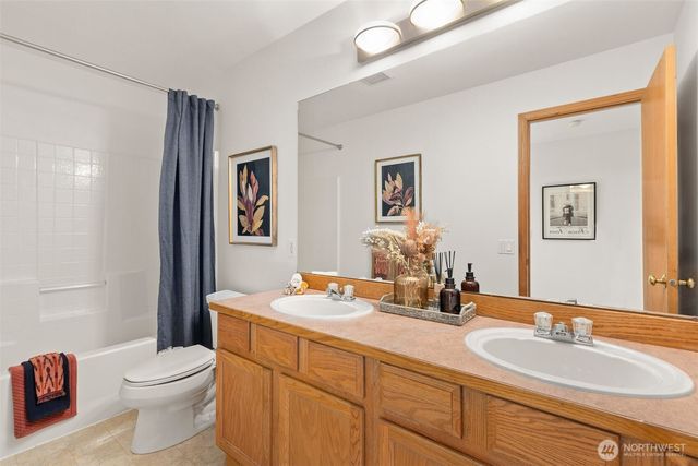 9944 228th Terrace NE, Redmond, WA 98053