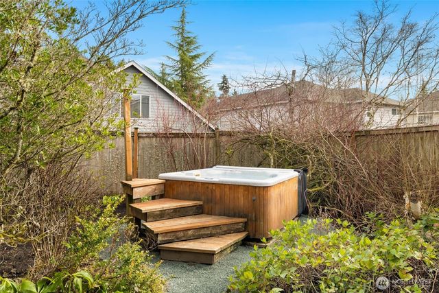 9944 228th Terrace NE, Redmond, WA 98053