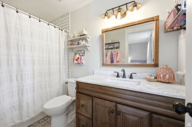 103 W 2250 N, Layton, UT 84041