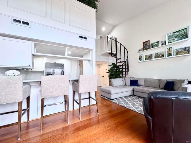 9444 S Lake Ridge Drive, Bloomington, IN 47401