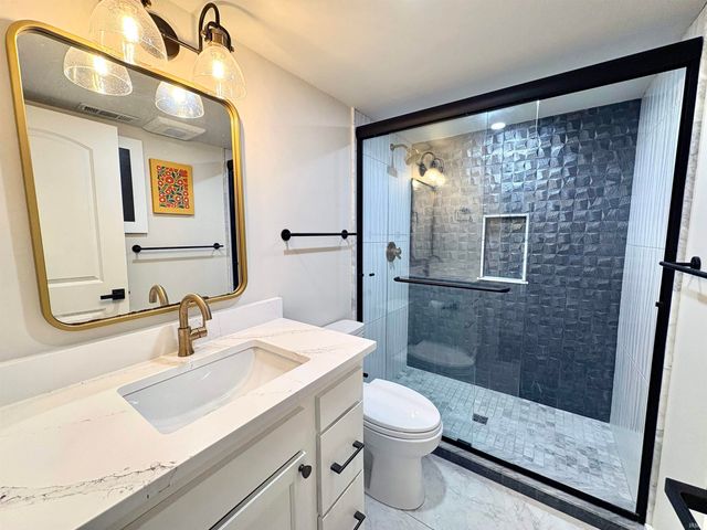 9444 S Lake Ridge Drive, Bloomington, IN 47401