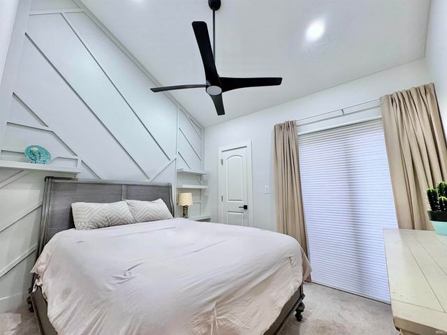 9444 S Lake Ridge Drive, Bloomington, IN 47401