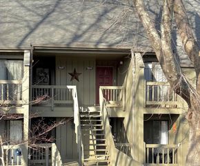 9444 S Lake Ridge Drive, Bloomington, IN 47401