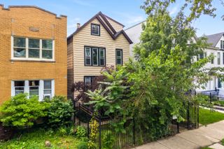 1726 N Sawyer Avenue, Chicago, IL 60647