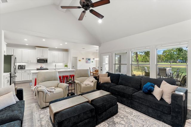 359 Saint Andrews Drive, Mabank, TX 75156