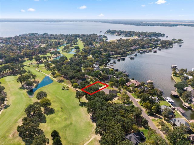 359 Saint Andrews Drive, Mabank, TX 75156