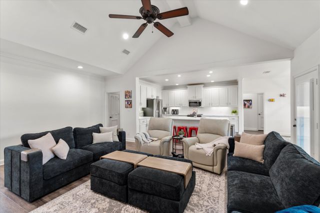 359 Saint Andrews Drive, Mabank, TX 75156