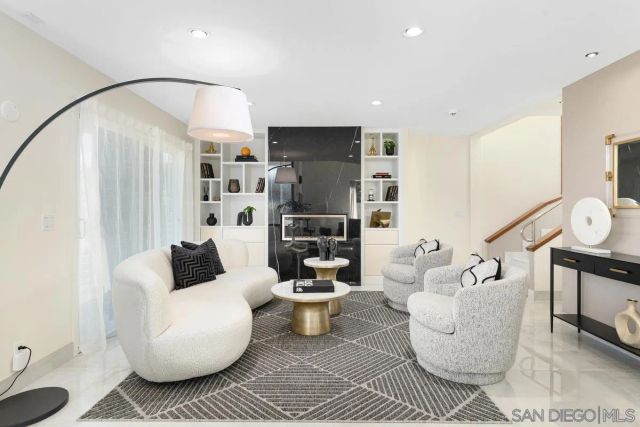 7911 El Paseo Grande, La Jolla, CA 92037