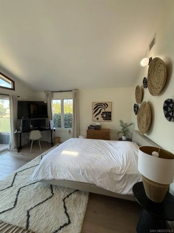 7911 El Paseo Grande, La Jolla, CA 92037