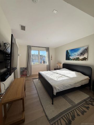 7911 El Paseo Grande, La Jolla, CA 92037