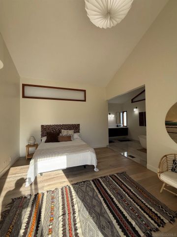 7911 El Paseo Grande, La Jolla, CA 92037