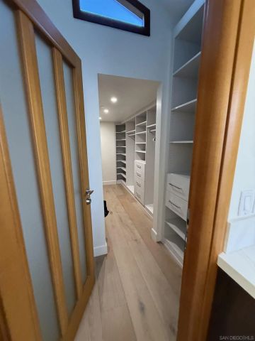 7911 El Paseo Grande, La Jolla, CA 92037