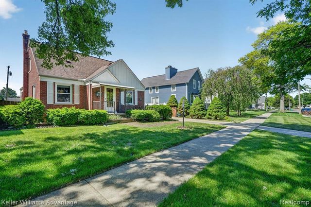 1135 Chestnut Street, Wyandotte, MI 48192