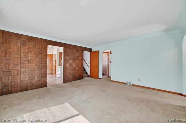 1135 Chestnut Street, Wyandotte, MI 48192