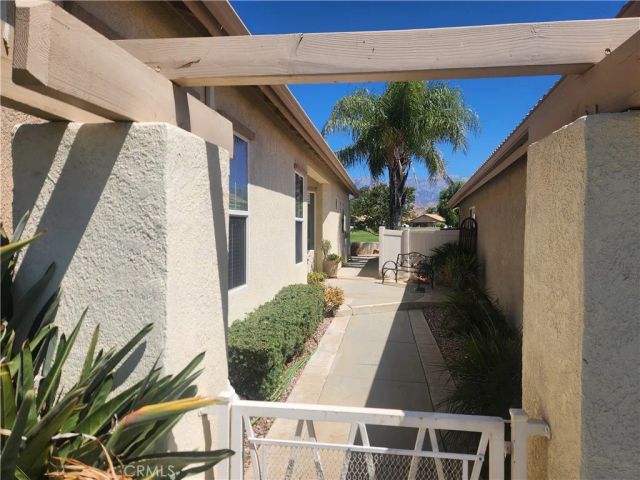 4968 Oakhurst Avenue, Banning, CA 92220