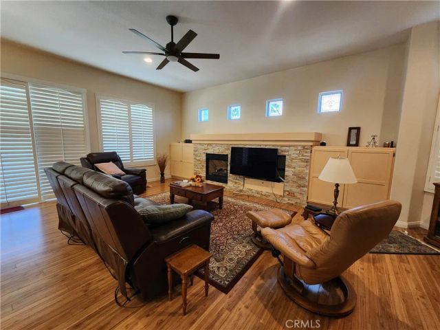 4968 Oakhurst Avenue, Banning, CA 92220