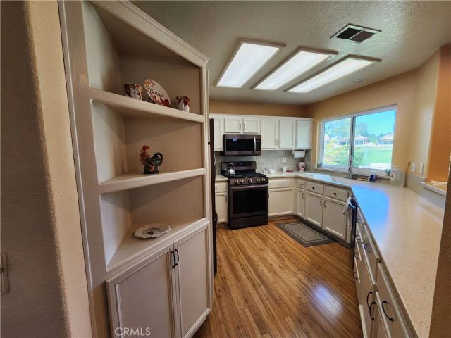 4968 Oakhurst Avenue, Banning, CA 92220