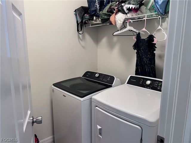 3815 SW 11th PL, Cape Coral, FL 33914