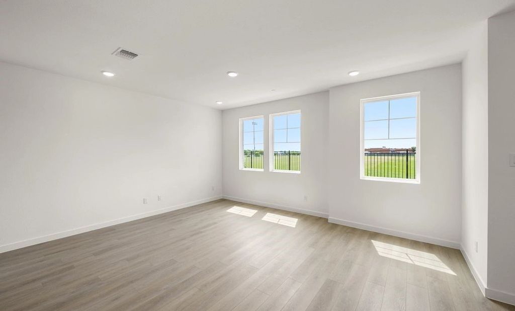 5733 Lakeview Drive, Watauga, TX 76148 — photo 5