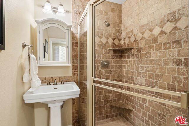 22222 Horizon Place, Chatsworth (los Angeles), CA 91311