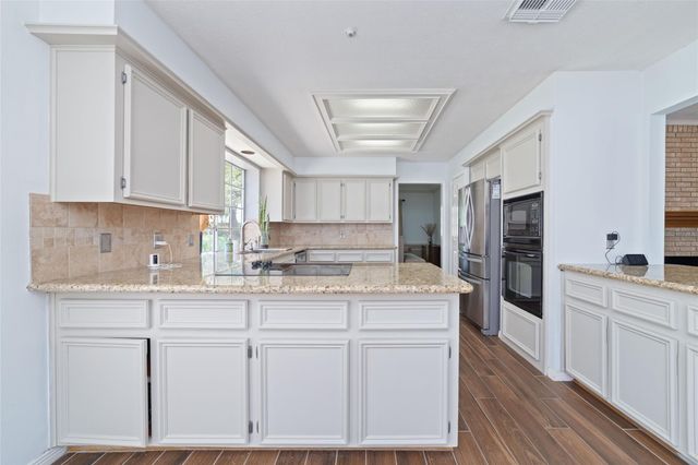 3914 Felicia Drive, Sugar Land, TX 77479