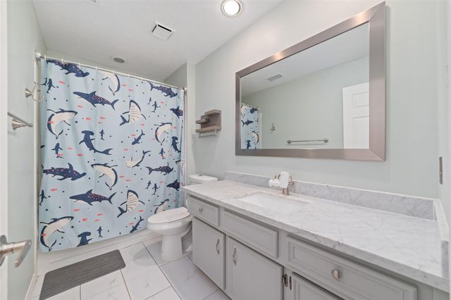 3914 Felicia Drive, Sugar Land, TX 77479