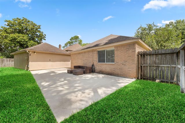 3914 Felicia Drive, Sugar Land, TX 77479