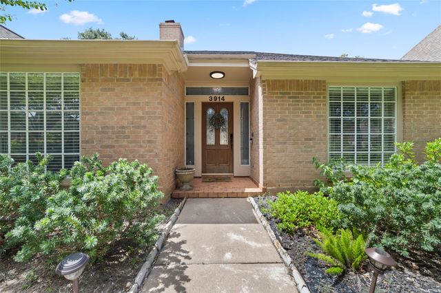 3914 Felicia Drive, Sugar Land, TX 77479