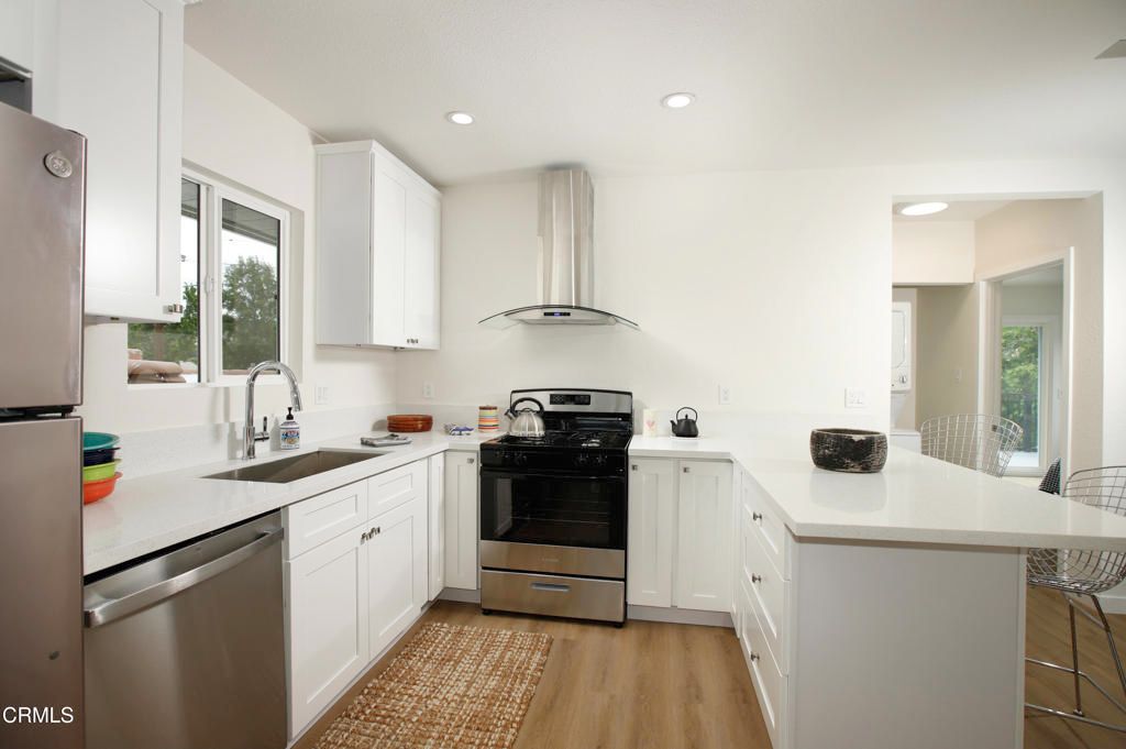 Image 19 of property listing at 4501 Alumni Avenue, Los Angeles, CA 90041