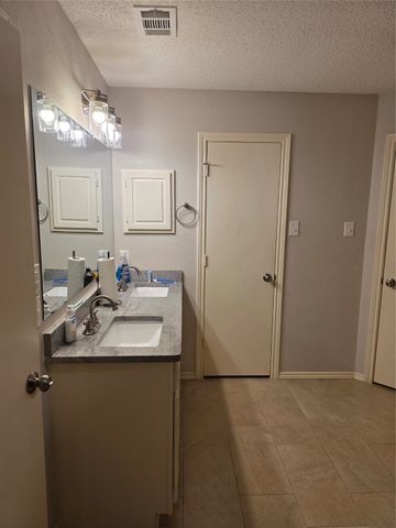 715 Snapdragon Trail, Mesquite, TX 75149