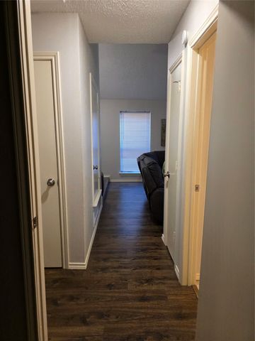 715 Snapdragon Trail, Mesquite, TX 75149