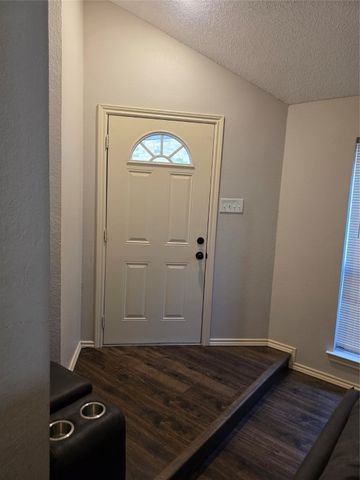 715 Snapdragon Trail, Mesquite, TX 75149