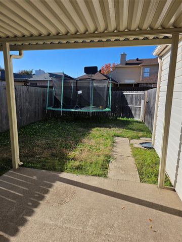 715 Snapdragon Trail, Mesquite, TX 75149