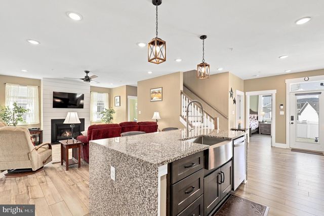 1011 FURGESON LN, Frederick, MD 21702
