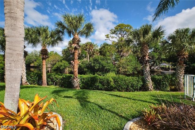 15256 Riverbend BLVD 202, North Fort Myers, FL 33917