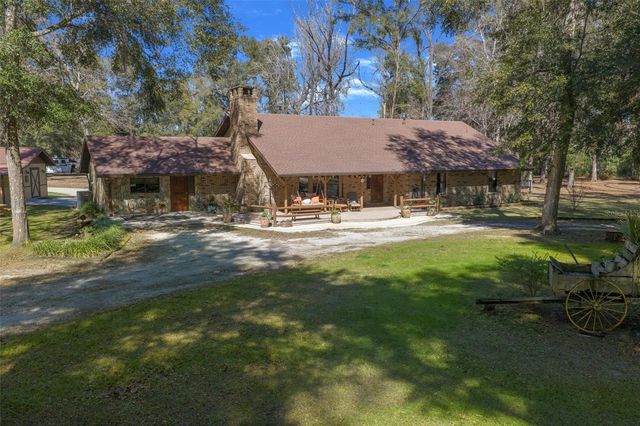 3551 E HIGHWAY 329, Anthony, FL 32617