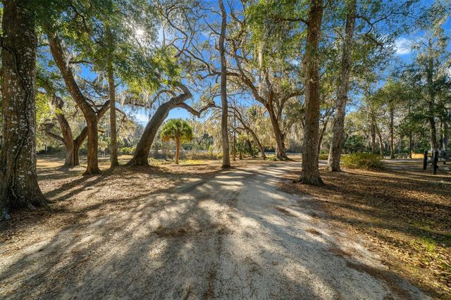 3551 E HIGHWAY 329, Anthony, FL 32617