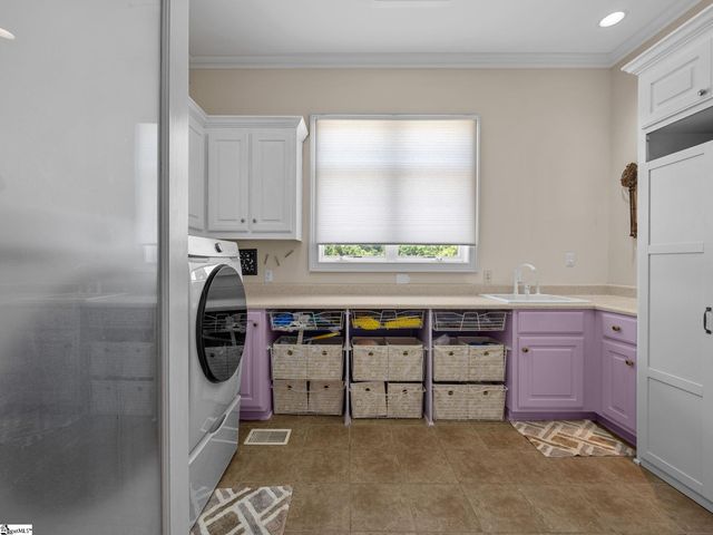 204 E Caledonia Court, Inman, SC 29349