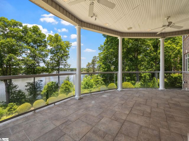 204 E Caledonia Court, Inman, SC 29349