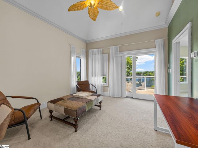 204 E Caledonia Court, Inman, SC 29349