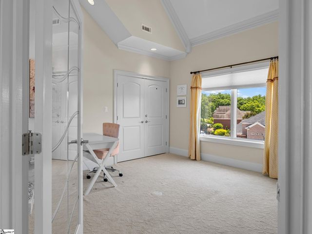 204 E Caledonia Court, Inman, SC 29349