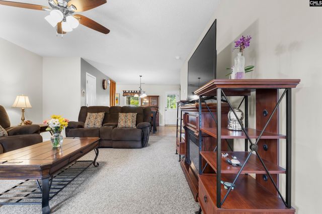 121 Wigmore Ln, Lexington, SC 29072