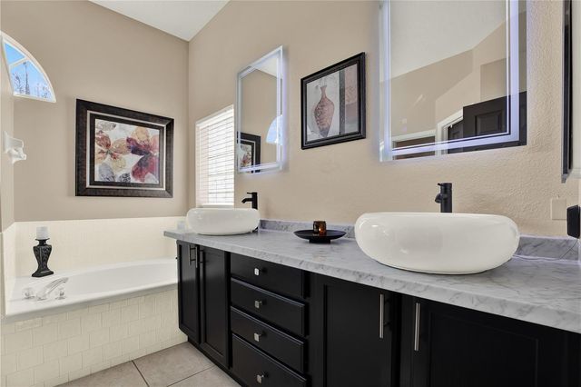 9656 FOX HEARST ROAD, Tampa, FL 33647