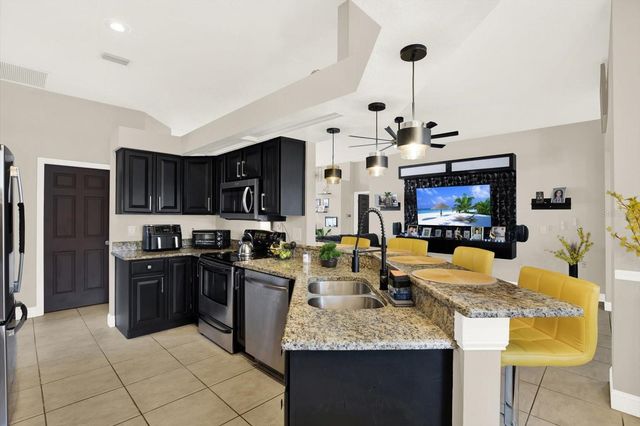 9656 FOX HEARST ROAD, Tampa, FL 33647