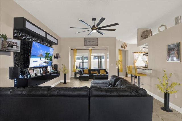 9656 FOX HEARST ROAD, Tampa, FL 33647